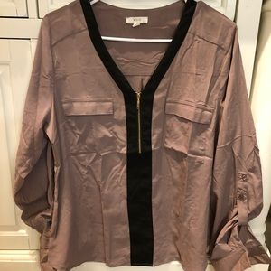 “Mine” work blouse